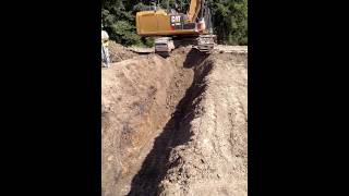 How to dig a pipeline ditch [upl. by Yv]