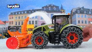 Claas Axion 950 mit Schneeketten und Schneefräse  03017  Bruder Spielwaren [upl. by Erotavlas271]