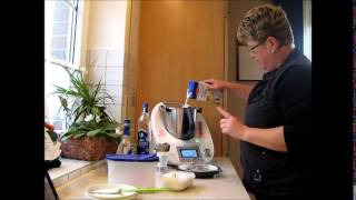 Thermomix TM 5  Eierlikör mit ganzen Eiern [upl. by Ahsinna]