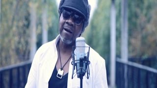 PAPA WEMBA  POULE DE LA MORT CLIP [upl. by Ahsataj807]