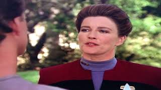 Star Trek Voyager S1E1amp2 “The Caretaker” recap part 2 [upl. by Spector]