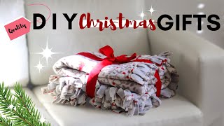 How to make a No Sew Fleece Blanket makes a great gift [upl. by Fagen]