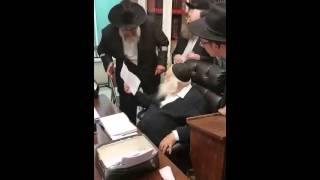 Rav Chaim Kanievsky Tells Man Not To Do Surgery [upl. by Notsob993]