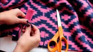 4 different ways to tie a fleece blanket [upl. by Novak42]