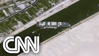 Navio encalhado no Canal de Suez ameaça o comércio global  JORNAL DA CNN [upl. by Ahcarb]