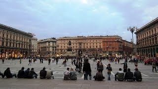 Piazza del Duomo  Milano Italia [upl. by Yslehc839]