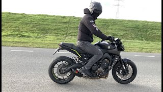 Yamaha mt 09 Quickshifter sound  wheelie  akrapovic exhaust [upl. by Orutra]