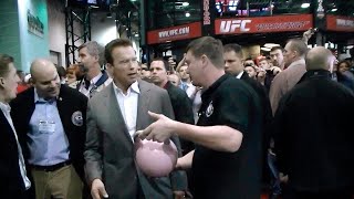 Valery Fedorenko meets Arnold Schwarzenegger [upl. by Kcinom]