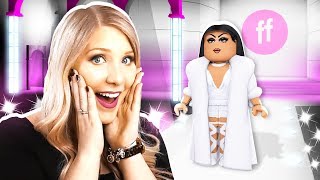 BECOMING KYLIE JENNER IN ROBLOX [upl. by Willow]