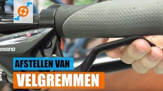 Fiets remmen afstellenaanspannen [upl. by Imogen]