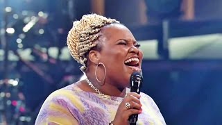 EncheMe Até Transbordar ● Tasha Cobbs  Lakewood Church [upl. by Aicnorev]