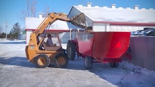 Jaylor 5275 TMR Mixer Dairy Ration Demo [upl. by Kobylak53]