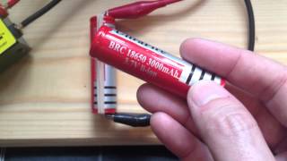 UltraFire BRC 18650 3000mAh 37V LiIon batteries  887mAh [upl. by Aicenet]