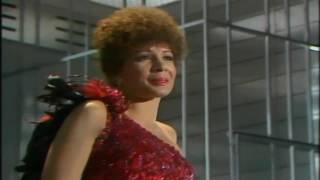 Shirley Bassey Goldfinger [upl. by Ez]