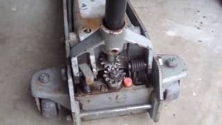 How to repair a floor jack that leaks fluid [upl. by Yalahs]