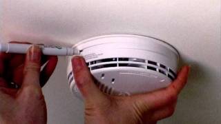 Remove an Ei141 smoke alarm [upl. by Ennoitna53]